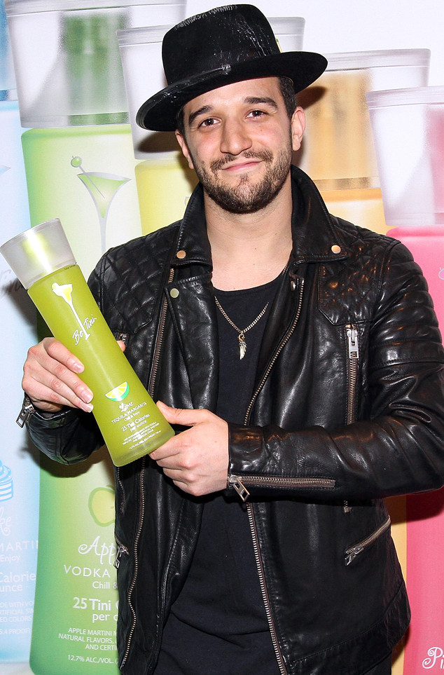 Mark Ballas, GBK & Pilot Pen Golden Globes 2016 Luxury Lounge Mark Ballas, GBK & Pilot Pen Golden Globes 2016 Luxury Lounge